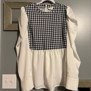 Brand new pretty blouse
